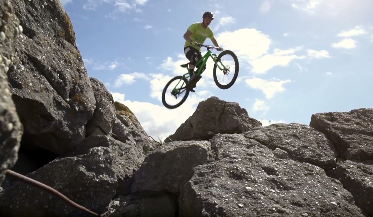 Video: Enduro Trial La Bretagne - Episode 2 From Aurelien Fontenoy
