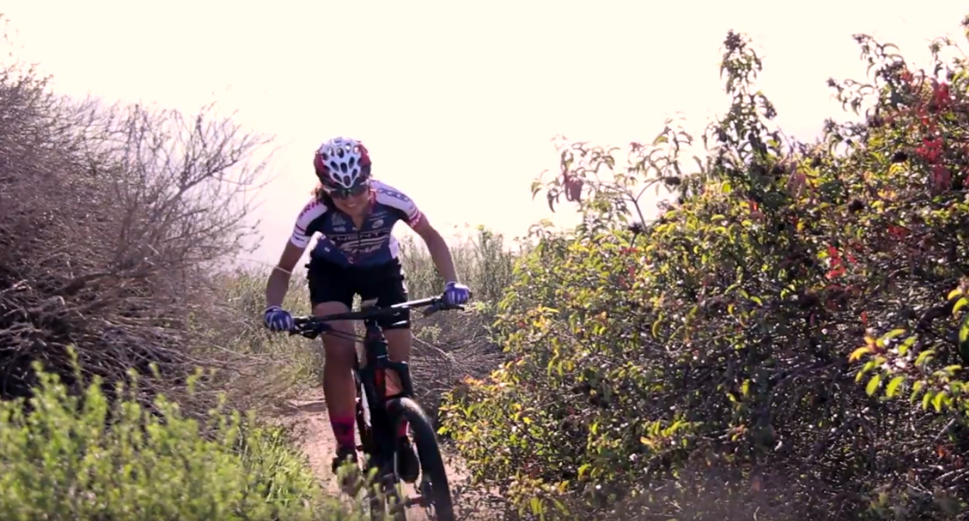 Larissa Connors | Pro Woman Mountain Biker