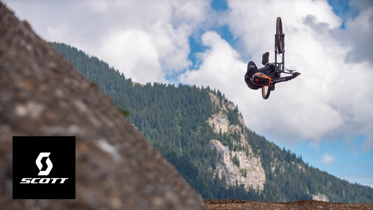 Sundays in Chatel Shredding Compilation