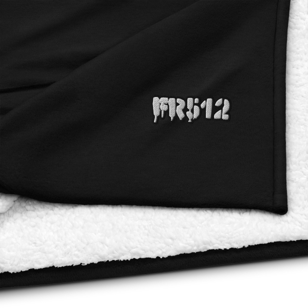 FR512 Sherpa Blanket